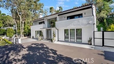 /international/us/23670-park-andorra-calabasas-ca-110108773741/