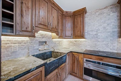 /international/us/1061-w-beaver-creek-boulevard-avon-co-110109086114/