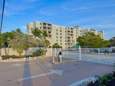 /international/us/3312-northside-drive-key-west-fl-110109625985/