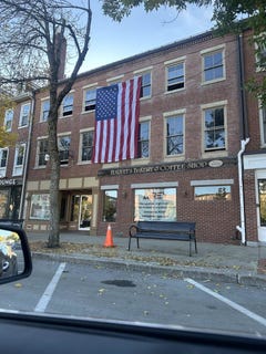 /international/us/376-central-avenue-dover-nh-110104953219/