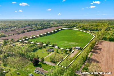 /international/us/7505-e-reading-road-e-pittsford-mi-110105385645/
