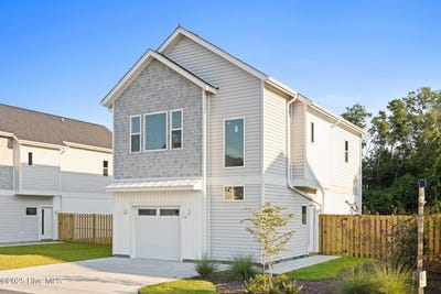/international/us/110-hidden-cove-place-carolina-beach-nc-110097647617/?lang=en