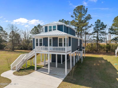 /international/us/3230-whichards-beach-road-chocowinity-nc-110108229420/