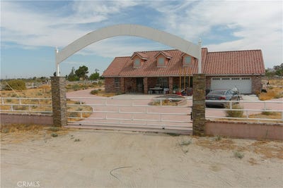 /international/us/11641-e-avenue-s12-littlerock-ca-110097254964/