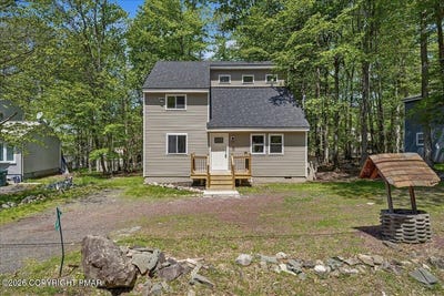 /international/us/8592-periwinkle-drive-tobyhanna-pa-110108364574/