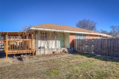 /international/us/14205-e-11th-street-tulsa-ok-110104779145/