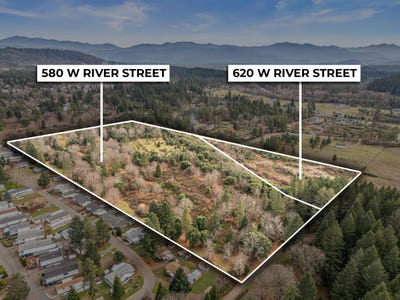 /international/us/580-w-river-street-cave-junction-or-110107455757/