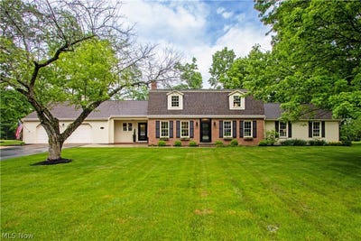 /international/us/7537-township-road-317-millersburg-oh-110108344384/
