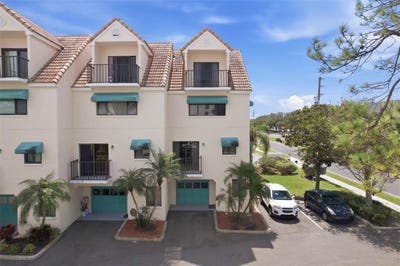 /international/us/325-island-way-101-clearwater-beach-fl-110120014984/