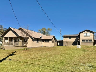 /international/us/565-neely-road-brevard-nc-110087511580/