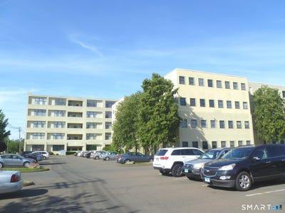 /international/us/243-judd-square-wallingford-ct-110108346856/