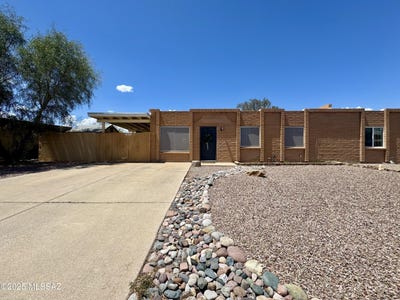/international/us/7127-e-portland-drive-tucson-az-110099391882/