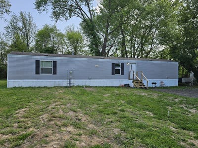 /international/us/309-caborn-street-mt-vernon-il-110107384844/