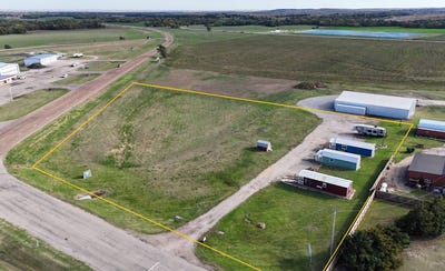 /international/us/647-e-1st-st-lucas-ks-110102976313/