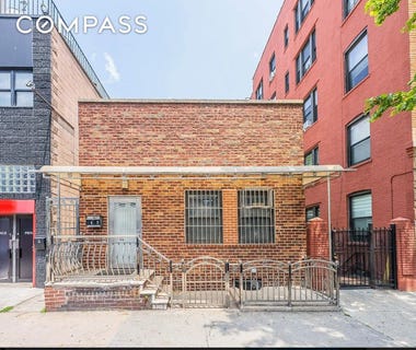 /international/us/34-09-37th-avenue-queens-ny-110106127378/