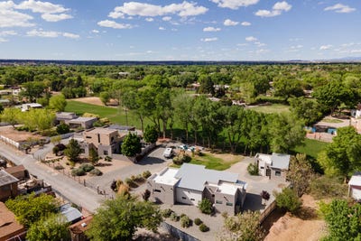 /international/us/1825-telesfor-sanchez-road-nw-albuquerque-nm-110120769151/