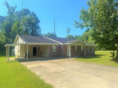 /international/us/1704-pine-st-flomaton-al-110101270778/