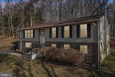 /international/us/78-rising-sun-tavern-road-millstone-township-nj-110106372141/