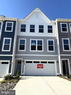 /international/us/7740-harlow-circle-spotsylvania-va-110120628340/