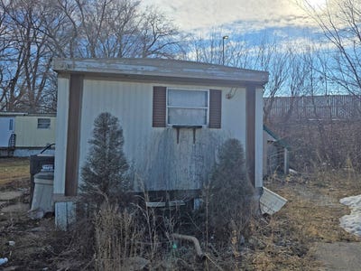 /international/us/500c-w-8th-st-storm-lake-ia-110104637220/