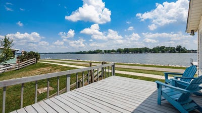 /international/us/12946-west-bank-drive-ne-millersport-oh-110100677330/