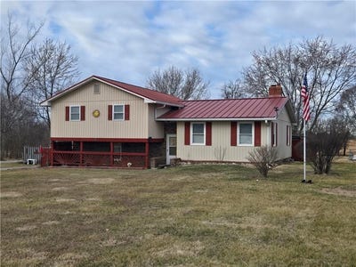 /international/us/32188-osawatomie-road-paola-ks-110106729752/