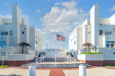 /international/us/7701-atlantic-ave-margate-nj-110107635151/