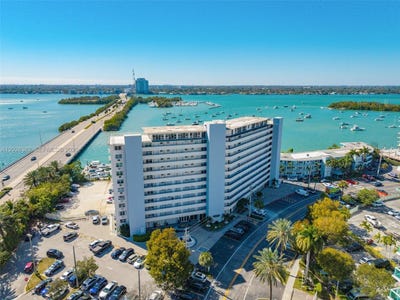 /international/us/7904-west-dr-north-bay-village-fl-110108479766/
