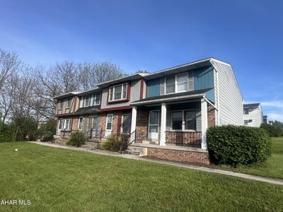 /international/us/431-437-cedarcrest-drive-duncansville-pa-110108032711/