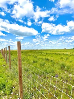 /international/us/tbd-tract-43-mcdonald-rd-eagle-lake-tx-110107989774/