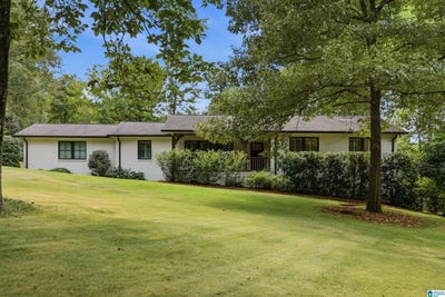 /international/us/3648-altadena-drive-vestavia-hills-al-110120425149/