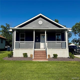 /international/us/423-n-pine-street-perryville-mo-110108018065/