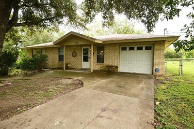 /international/us/1215-w-crockett-beeville-tx-110100618154/