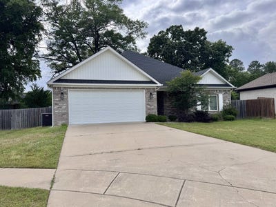 /international/us/2701-johnswood-village-bryant-ar-110108226175/