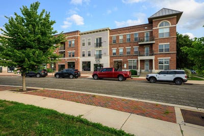 /international/us/2581-smiths-crossing-madison-wi-110109807985/