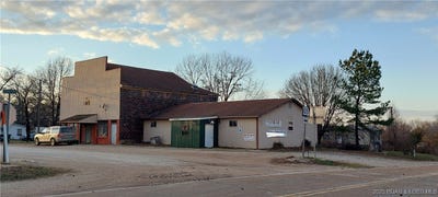 /international/us/4591-butterfield-trail-florence-mo-110104292855/