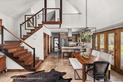 /international/us/160-equestrian-way-carbondale-co-110099260088/