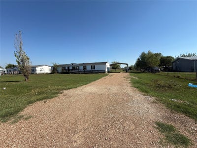 /international/us/9066-diamond-avenue-kaufman-tx-110120511915/