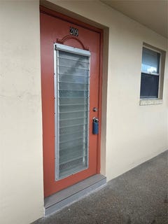 /international/us/8080-n-sunrise-lakes-drive-fort-lauderdale-fl-110106475550/
