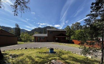 /international/us/47426-school-st-oakridge-or-110107233776/