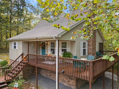 /international/us/53-clover-leaf-circle-burnside-ky-110102622307/