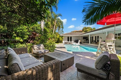 /international/us/8234-sw-60th-ct-south-miami-fl-110097926953/