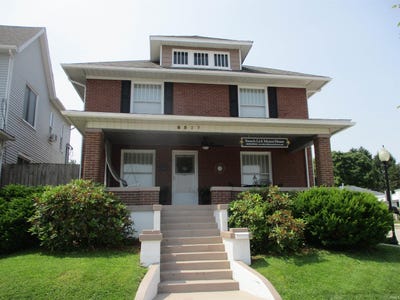 /international/us/8527-w-main-street-french-lick-in-110099920881/