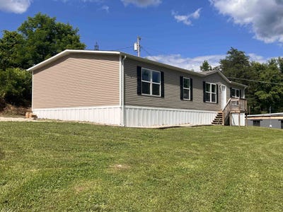 /international/us/2544-route-75-kenova-wv-110108442051/