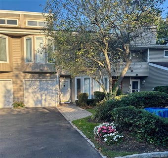 /international/us/55-kristin-lane-hauppauge-ny-110106492207/