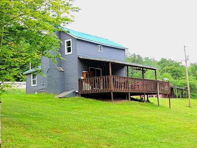 /international/us/443-case-road-laceyville-pa-110100262326/