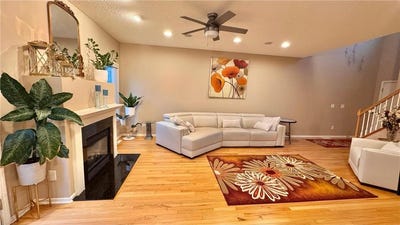 /international/us/15843-porchlight-lane-eden-prairie-mn-110108107131/