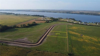 /international/us/lot-16-oak-creek-circle-big-stone-city-sd-110102225411/