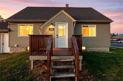 /international/us/1000-w-lyon-avenue-lake-city-mn-110108446694/
