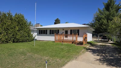 /international/us/518-w-avenue-c-newberry-mi-110108441334/